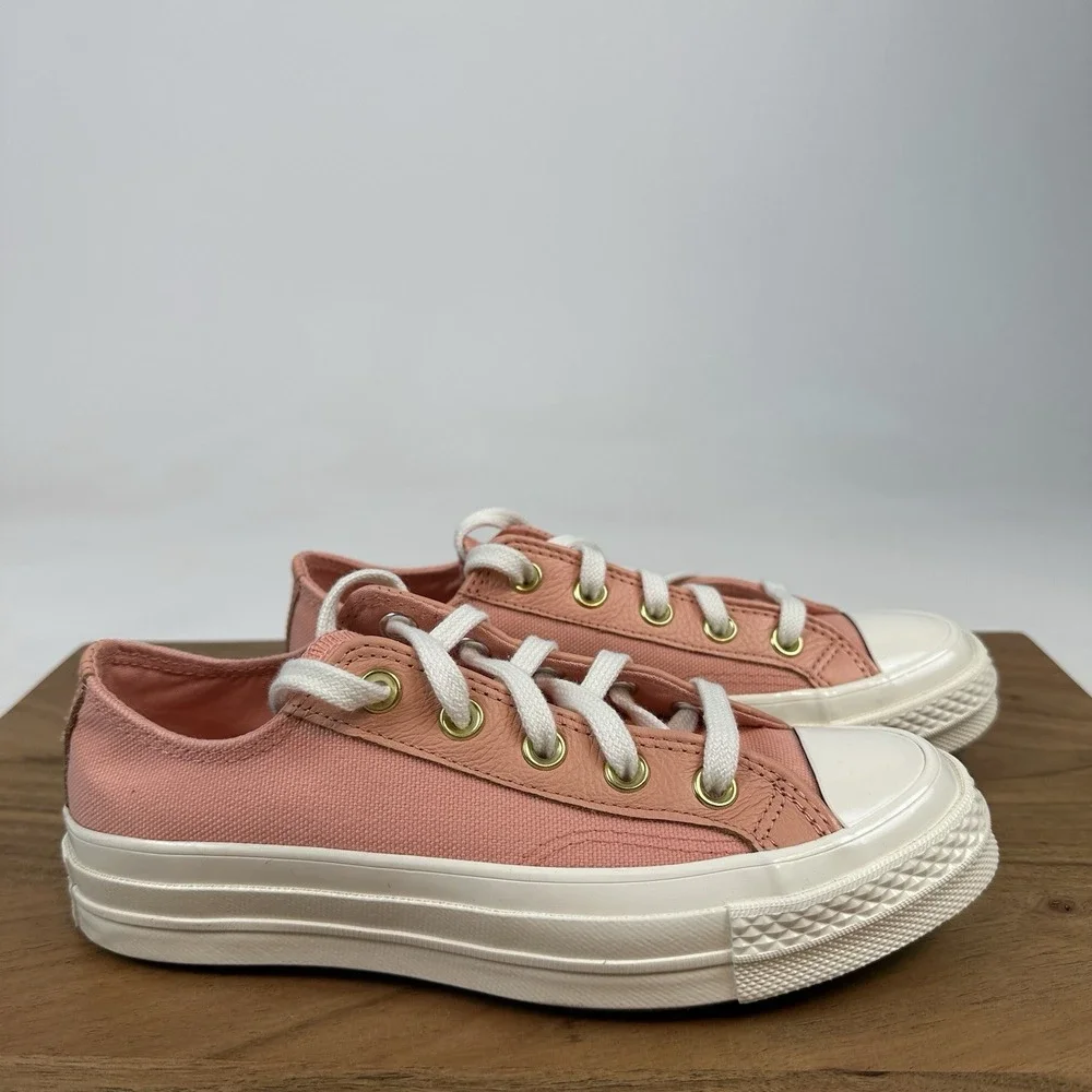 New Womens Converse Chuck 70 OX Flamingo Fade Shoes Size 5.5 M - Picture 1 of 8